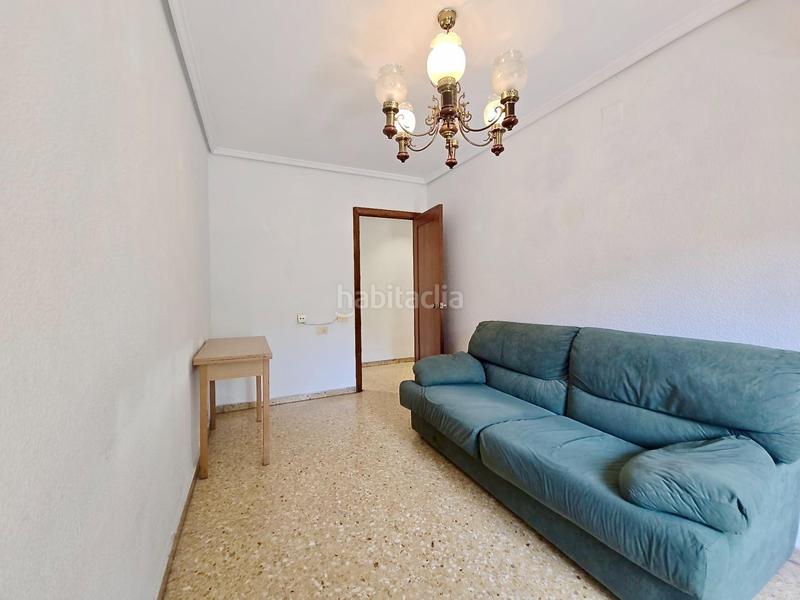 Foto 5e855c24-4825-4cde-88e2-a22be1b0d698. Piso un espacio para crecer, respirar y vivir en el corazón verde en Valencia