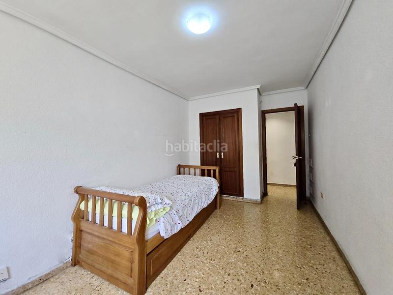 Foto c5f9f51b-aac6-468a-afc0-1dbabe8c9806. Piso un espacio para crecer, respirar y vivir en el corazón verde en Valencia