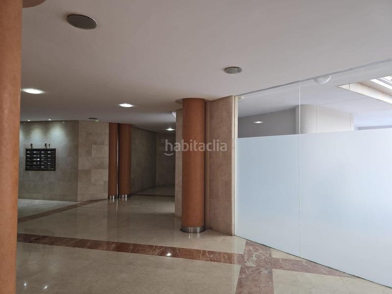 Foto f15b5baa-ebfe-4c65-873e-3886496d0570. Attique avec piscine dans El Pilar Valencia