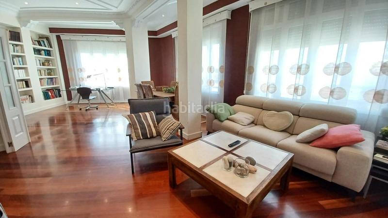 Foto 3aff62c7-43a9-4d41-bdb0-37e8aeca2c03. Pis a El Botànic Valencia