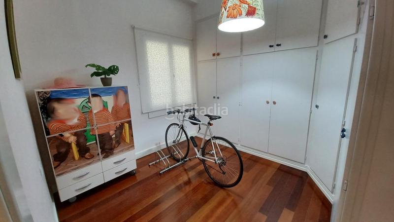 Foto b6dbbfde-8af7-4d6f-8a6f-6e5c3f4aa50b. Pis a El Botànic Valencia