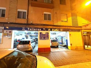 Location Local commercial à Barrio de Benimaclet. Traspaso taller mecánico en pleno funcionamiento  50 años de act