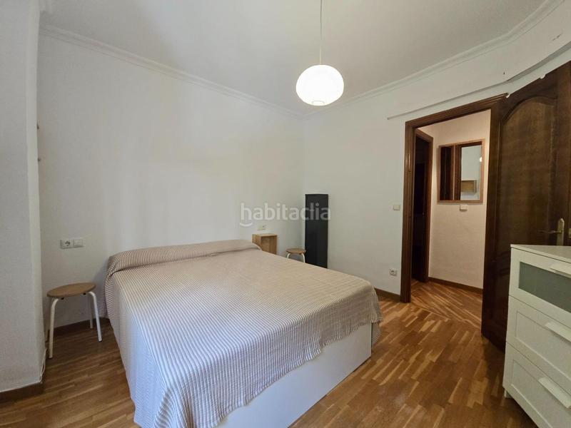 Foto d721e2b5-1bf7-419a-90af-198fd046d004. Alquiler piso alquiler de vivienda de tres habitaciones con encanto en ruzafa calle sueca, en Valencia