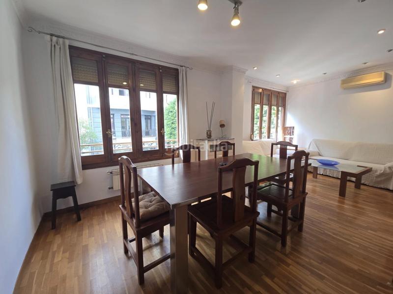 Foto db758a63-6368-474b-ac31-6cb7f349a0f1. Alquiler piso alquiler de vivienda de tres habitaciones con encanto en ruzafa calle sueca, en Valencia