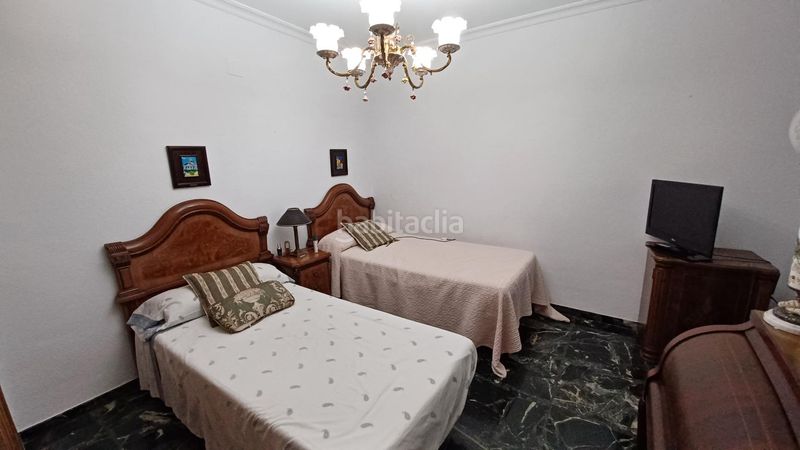 Piso pisazo al lado de la plaza de españa y con garaje en Valencia - Imagen 17
