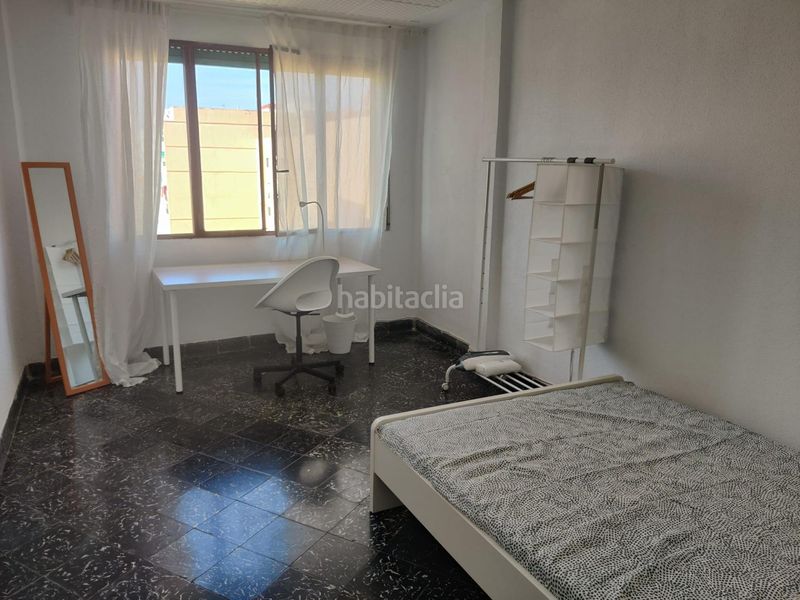 Foto d283ede7-132b-41b7-ba47-09ba337ce9bc. Pis amb piscina a La Petxina Valencia