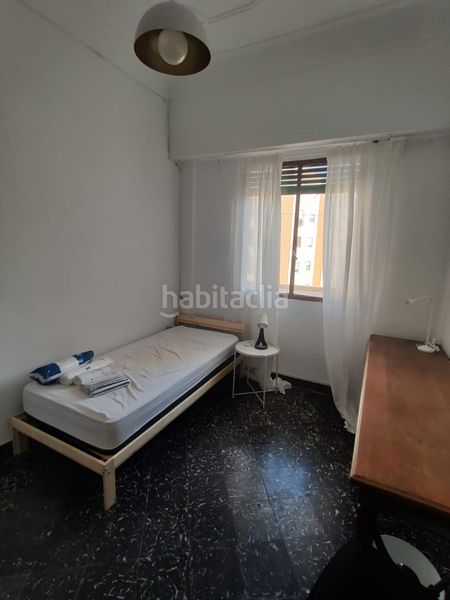 Foto dc6bd019-4afa-493a-acba-225f8394ca6a. Pis amb piscina a La Petxina Valencia