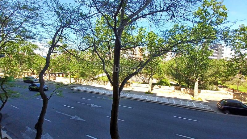 Piso amplio piso en La Petxina con vistas al río en Valencia - Imagen 7