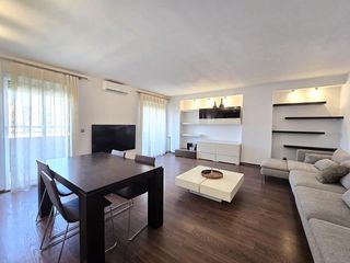 Pis a L´Illa Perduda. Vivienda con vistas despejadas, terraza, suite principal y 120 m
