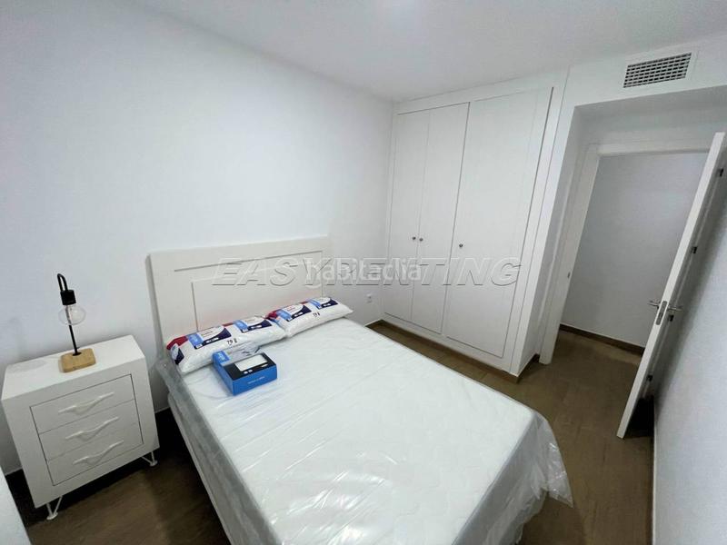 Foto 52fa862a-ce77-4d17-82ee-4549873afa42. Affitto appartamento in españa 25 in Centro-San Felipe-Huerta Fava Línea de la Concepción (La)