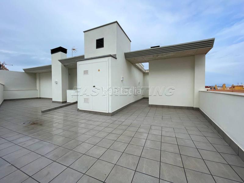 Foto a43270fd-4876-4b0c-bb59-8e03977e54fd. Affitto appartamento in españa 25 in Centro-San Felipe-Huerta Fava Línea de la Concepción (La)