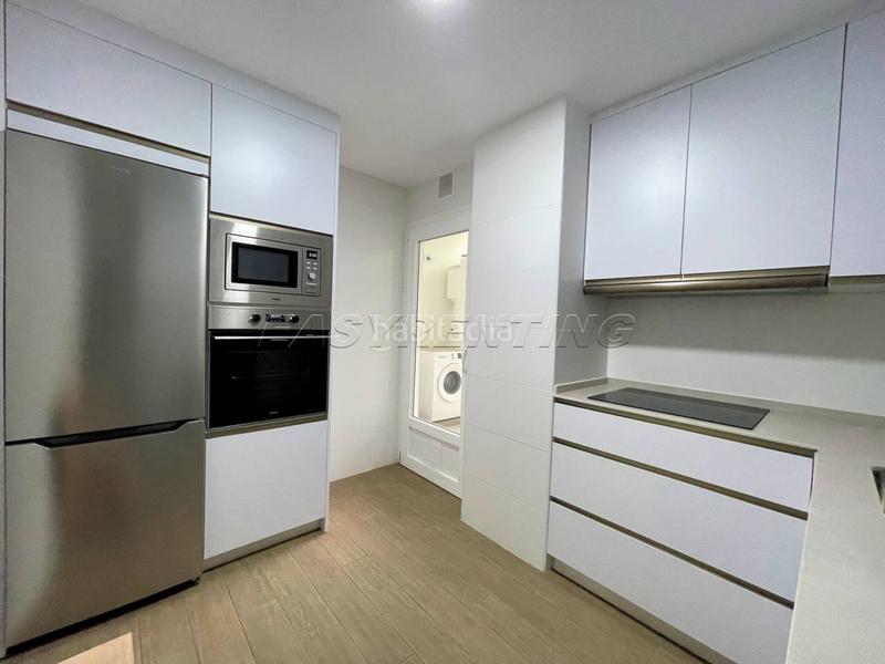 Foto bef95c75-a129-4a52-a456-f9901b79ee54. Affitto appartamento in españa 25 in Centro-San Felipe-Huerta Fava Línea de la Concepción (La)