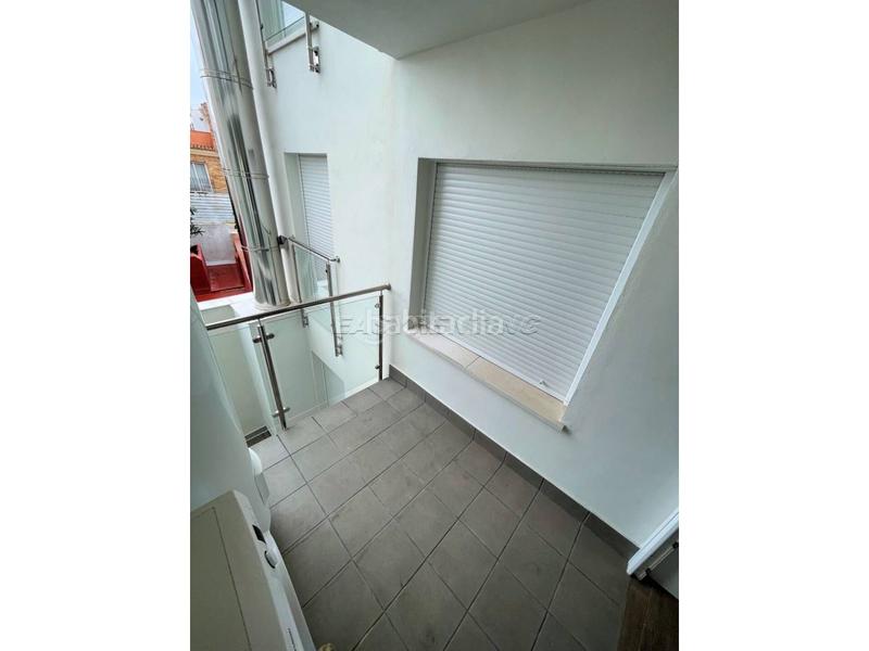 Foto b09cac76-df41-42ae-a96a-60291c38d1ec. Location appartement dans españa 25 dans Centro-San Felipe-Huerta Fava Línea de la Concepción (La)