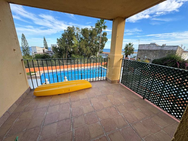 Foto 683612f8-323f-4862-98d3-83e5bce93825. Lloguer pis amb aparcament piscina a Alcorrín Manilva
