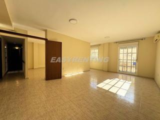Piso  Isabel la catlica. Ocasion exclusiva  gran piso en pleno para empresas o inversor