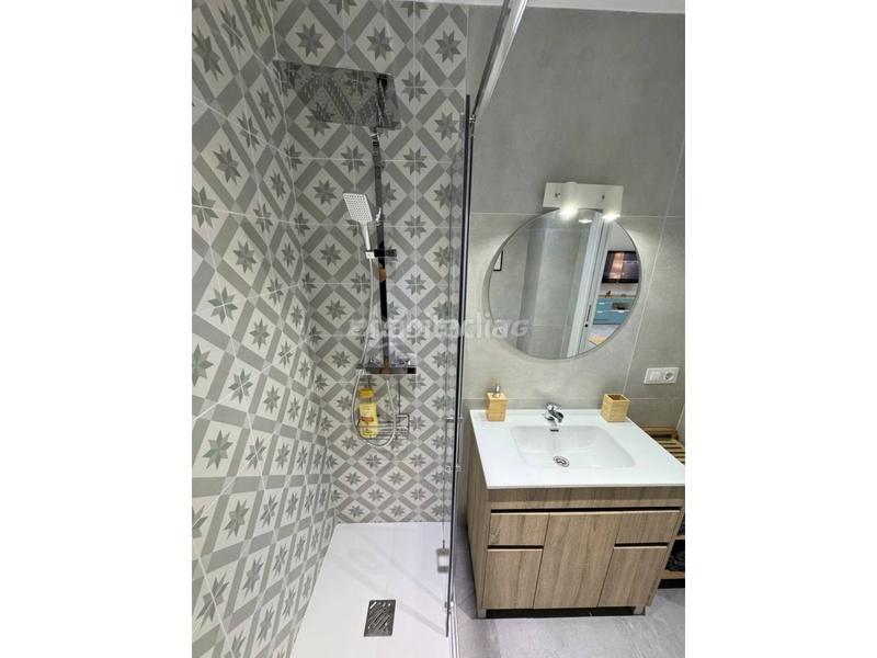 Foto 54479b18-e95a-4a6f-b4e9-c386ed5d3b68. Alquiler apartamento  nuevo a estrenar cerca del centro planta baja en Línea de la Concepción (La)