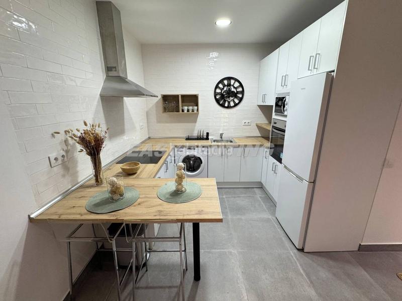 Foto ef69ca96-d9bc-4243-b209-b5a1c54e1a8a. Alquiler apartamento  nuevo a estrenar cerca del centro planta baja en Línea de la Concepción (La)