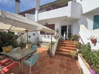 Casa adossada  Tabarca. Ocasion  casa adosada en venta melchor con patios y gran garaje