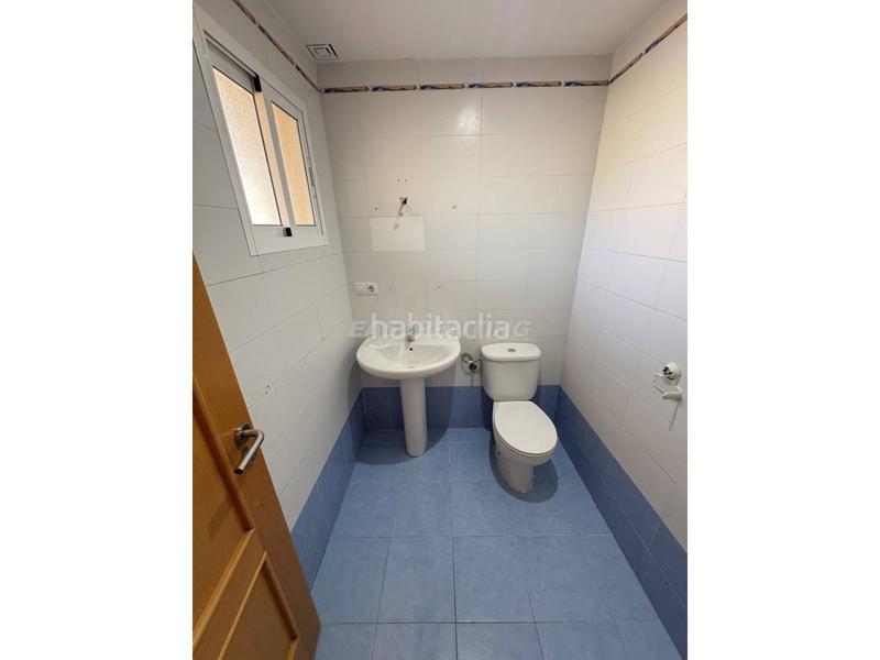 Foto 038366ee-fab8-474e-bbd2-66fb55becdee. Reihenhaus mit parking in Barrios (Los)