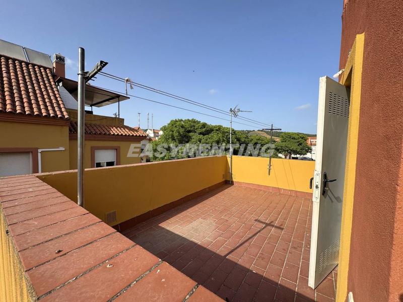 Foto 3b0d31df-8450-401c-9c8b-da2882c74b3e. Reihenhaus mit parking in Barrios (Los)