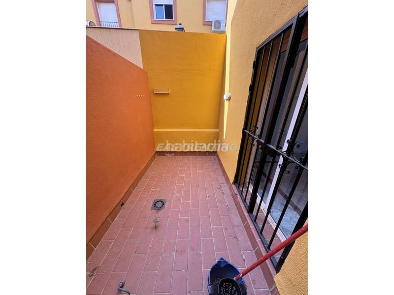 Foto 426f073b-328f-465e-b738-73f5efb0e5b1. Reihenhaus mit parking in Barrios (Los)