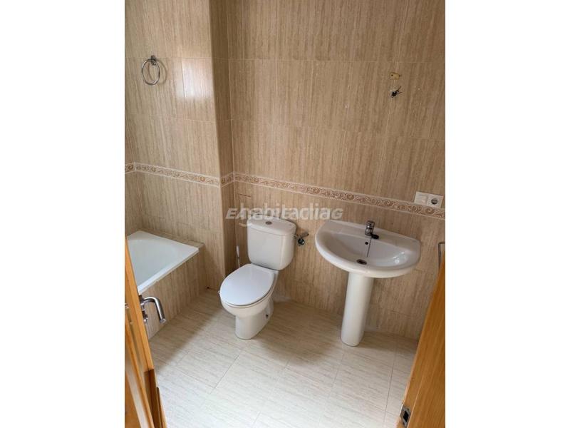 Foto 517e1620-5bfa-465c-b1b6-bcafa2b4d932. Reihenhaus mit parking in Barrios (Los)