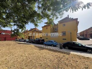 Maison jumelée  Prolongación calvario. Gran adosado semi nuevo con garaje cerrado y terraza