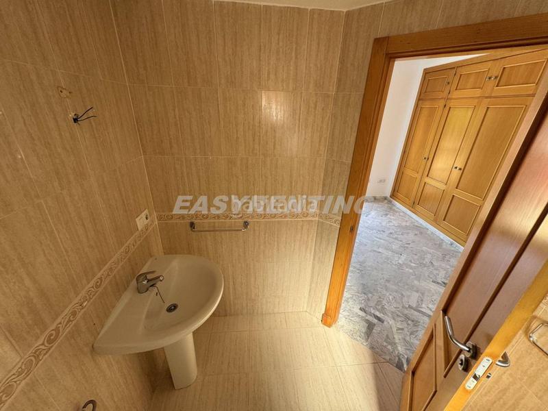 Foto a7d3d344-c3a3-412a-a435-8feb48774953. Reihenhaus mit parking in Barrios (Los)