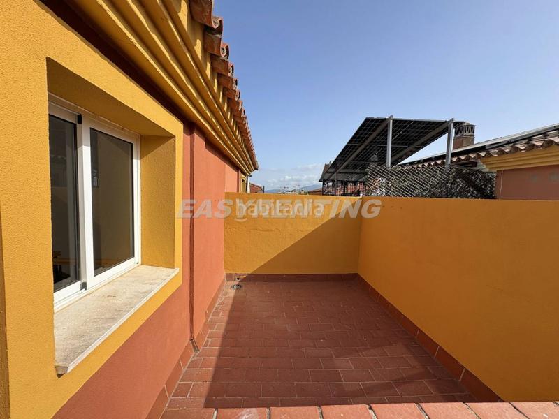 Foto e33c1ef0-ba9f-44d3-a534-eaa9d46d62d2. Reihenhaus mit parking in Barrios (Los)