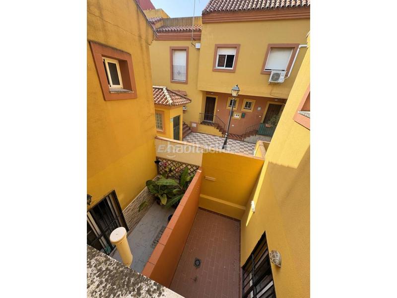 Foto f4a9a9f9-518a-4f95-a37b-e219a619c775. Reihenhaus mit parking in Barrios (Los)