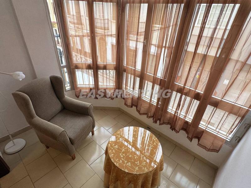 Foto 2ad87ac2-1a50-418f-8e6c-d47e42844823. Lloguer pis a Centro-San Felipe-Huerta Fava Línea de la Concepción (La)