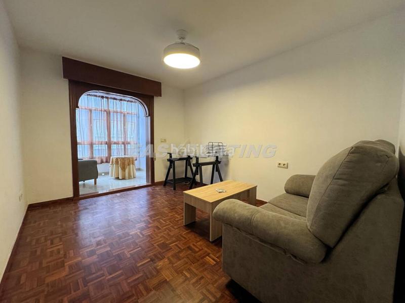 Foto ee4980da-e290-4b53-b70a-2fcebb8e56cd. Lloguer pis a Centro-San Felipe-Huerta Fava Línea de la Concepción (La)