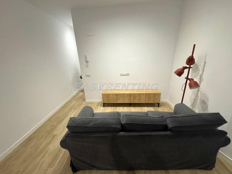 Foto b6c77a9c-dd03-46f0-878a-7c4c9ec210e8. Affitto appartamento in Centro-San Felipe-Huerta Fava Línea de la Concepción (La)