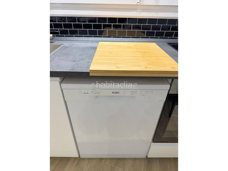 Foto 43941e1a-ce39-4092-b894-7ff07424c6db. Rent flat in Centro-San Felipe-Huerta Fava Línea de la Concepción (La)