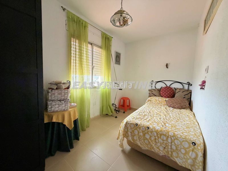 Foto 4dc1f4aa-4080-4361-92e4-09b19acd59c5. Pis a San Pedro-Gabriel Miró-María Guerrero Línea de la Concepción (La)