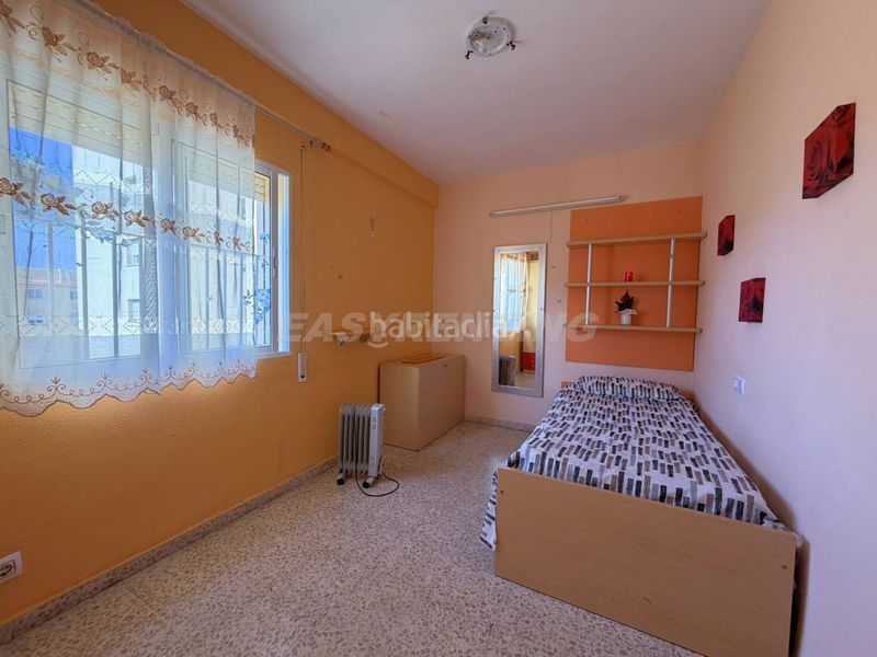 Foto 2e637229-a888-45d7-b63d-28af9bf524dd. Pis a Santa Bárbara-Ciudad Deportiva Línea de la Concepción (La)