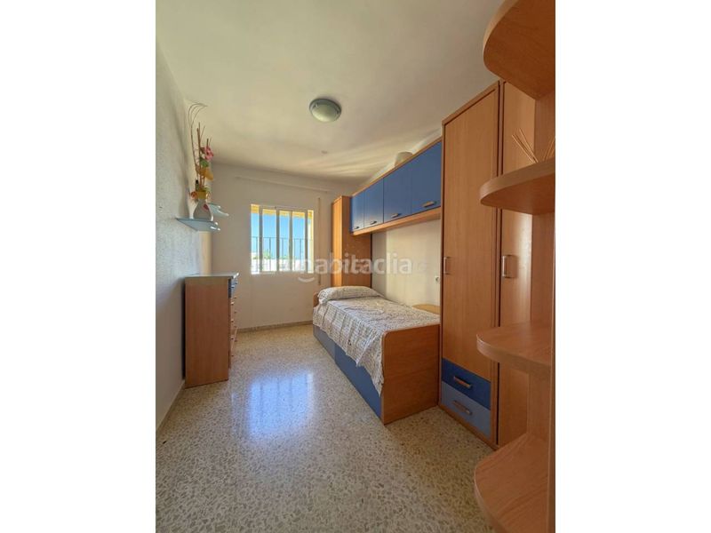 Foto bb2c3fea-c730-4023-8634-960e61c8accc. Pis a Santa Bárbara-Ciudad Deportiva Línea de la Concepción (La)