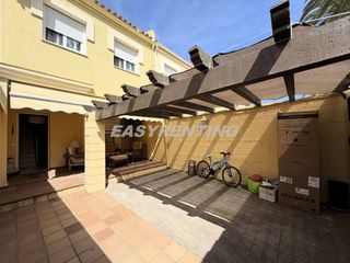 Location Maison jumelée  Paseo palmeras. Gran casa adosada en campamento, con amplios espacios exteriores