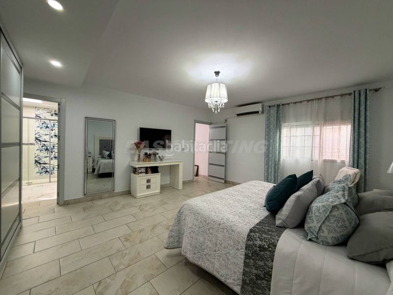 Foto 12cb47e8-87ab-4eb8-96a8-aa8d8f45a343. Casa a San Pedro-Gabriel Miró-María Guerrero Línea de la Concepción (La)