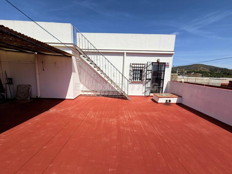 Foto fb1b45fa-5712-40bf-bd27-b8584aef3371. Casa a San Pedro-Gabriel Miró-María Guerrero Línea de la Concepción (La)