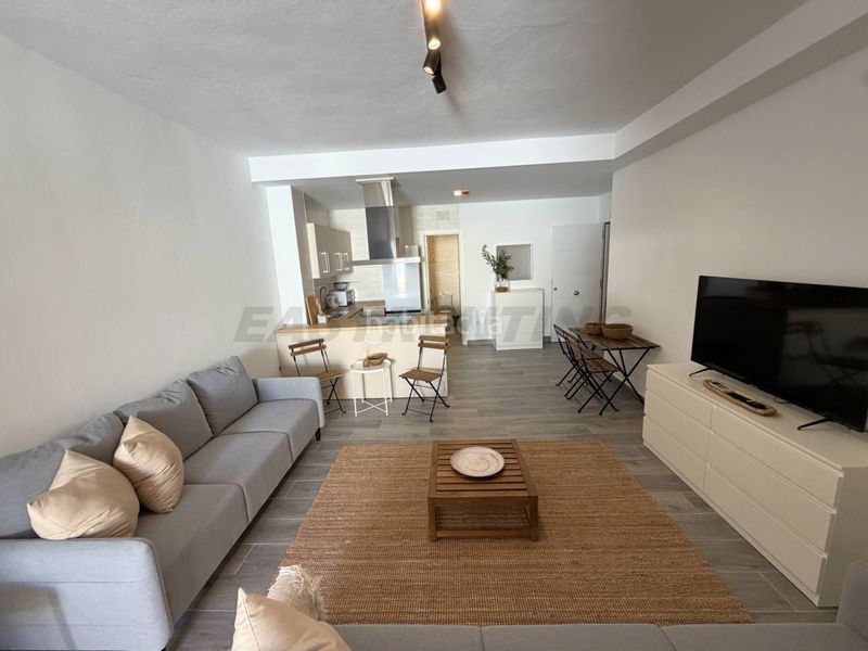 Foto 239104ff-5506-4a17-9c23-d2ee14156d35. Lloguer loft a Centro-San Felipe-Huerta Fava Línea de la Concepción (La)