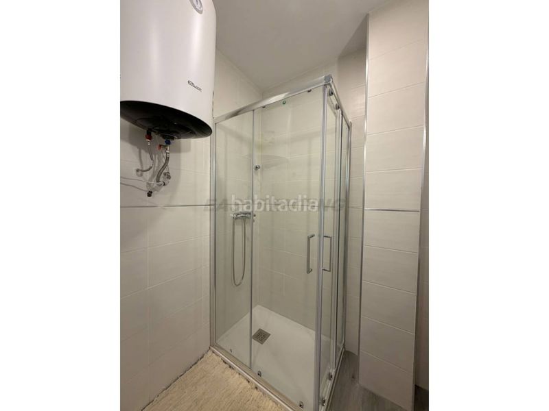 Foto 5f1062cf-e08c-4be8-9bd2-b5e5f6eda36a. Lloguer loft a Centro-San Felipe-Huerta Fava Línea de la Concepción (La)