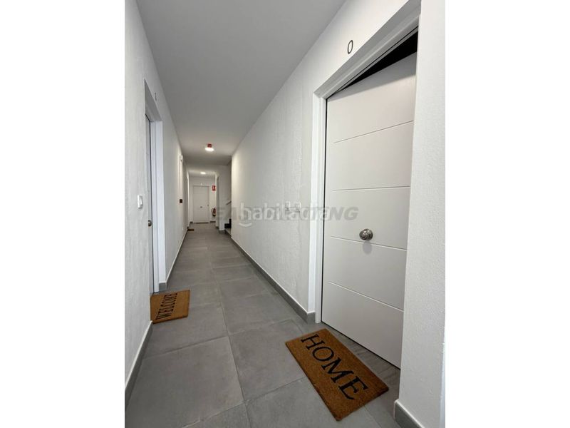 Foto c4177610-34a0-4594-9b76-fd718339901e. Lloguer loft a Centro-San Felipe-Huerta Fava Línea de la Concepción (La)
