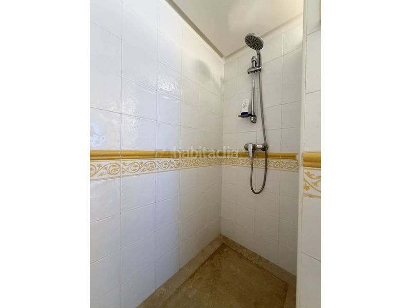 Foto 53ea39ea-49b1-452b-b31e-0af6115c7466. Miete reihenhaus mit parking pool in La Alcaidesa