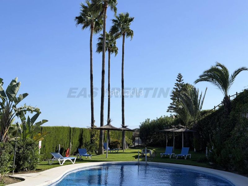 Foto a8f88bef-324e-4953-8c12-d8df871553f0. Miete reihenhaus mit parking pool in La Alcaidesa