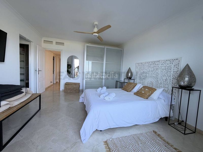Foto afed07ce-bbc8-43c5-8ab8-069bd3757e0e. Miete reihenhaus mit parking pool in La Alcaidesa