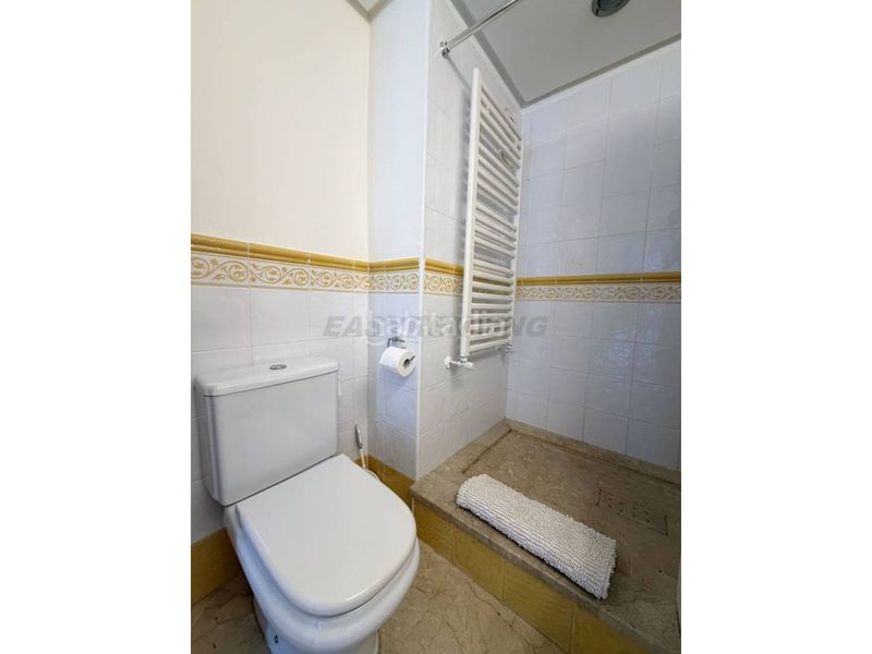 Foto bfa3ede8-e459-4cd0-9ef3-bb637f535814. Miete reihenhaus mit parking pool in La Alcaidesa