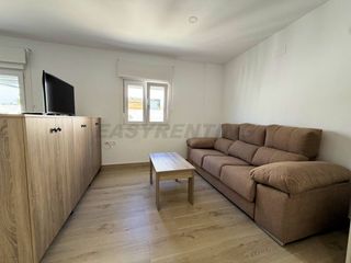 Lloguer Loft  Calle constitución. Loft a estrenar  salon cocina y cama con terraza y ac