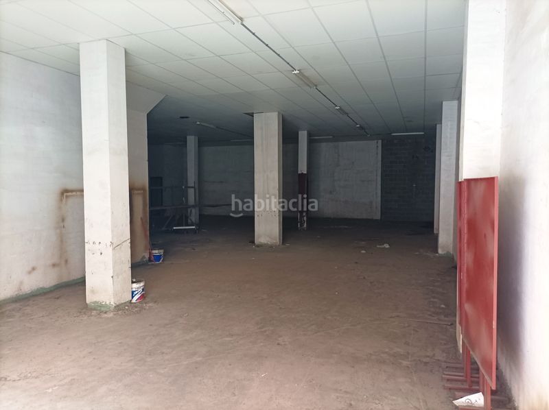 Foto 0ff569e8-f563-477f-8b0d-51445b5968e4. Local comercial a carrer vint-i-sis 19 a Bonavista Tarragona