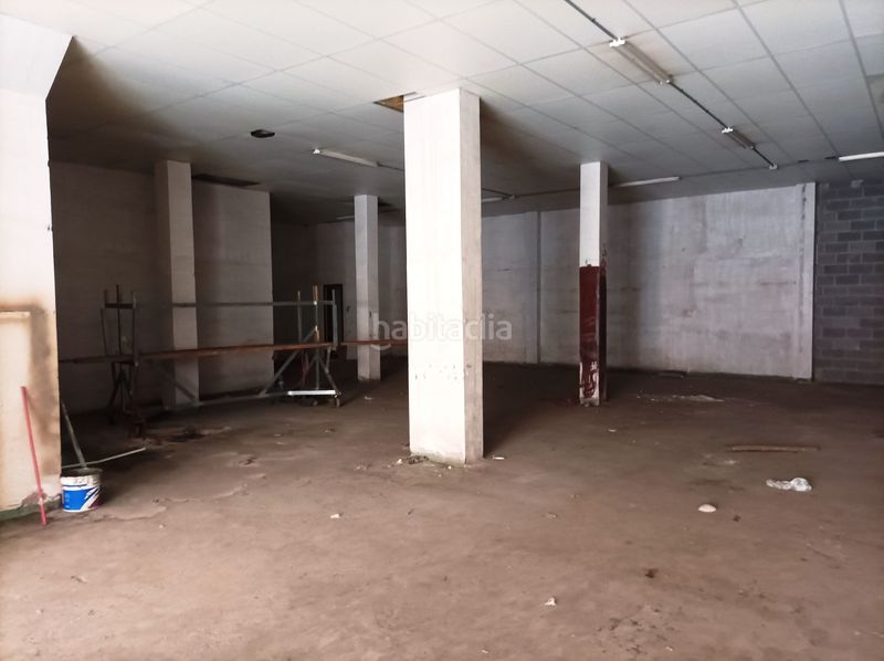 Foto 7d1bac8c-dc2a-4408-b840-b2b1babd0ccb. Local comercial a carrer vint-i-sis 19 a Bonavista Tarragona